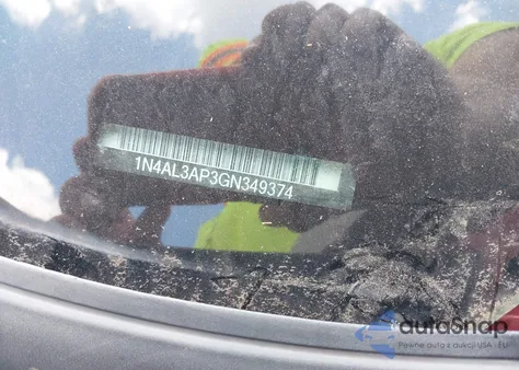 2016 Nissan Altima 2.5/2.5 S/2.5 Sl/2.5 Sr/2.5 Sv z USA, uszkodzony, nr VIN 1N4AL3AP3GN349374